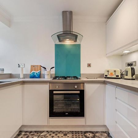 3 South Beach Court - Cosy Seafront Apartment تينبي المظهر الخارجي الصورة